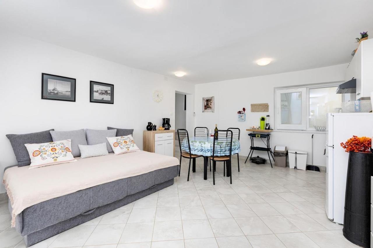 מאלינסקה Apartment Oleander מראה חיצוני תמונה